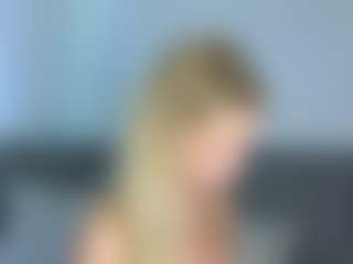Live cam show with Ann - Kisses on sexylive.show