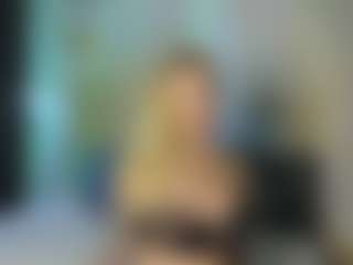 Live cam show with Ann - Teasing on Livezox
