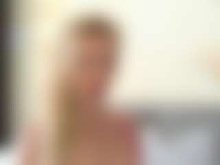 Live cam show with Ann - Stockings on SquirtSoMuch