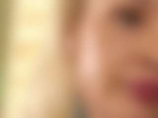 Live cam show with Ann - Plug on Camsoda