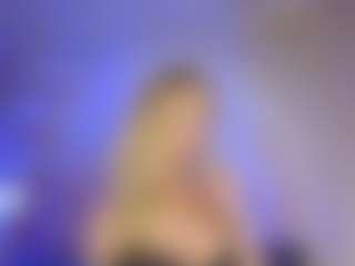 Live-Cam-Show mit Ann - Footjob auf Camsoda