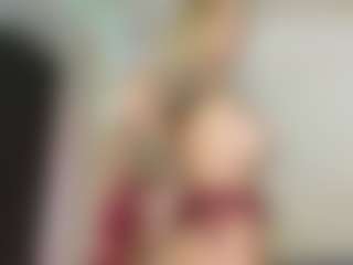 Live cam show with Ann - Teasing on TeamSkeetLive