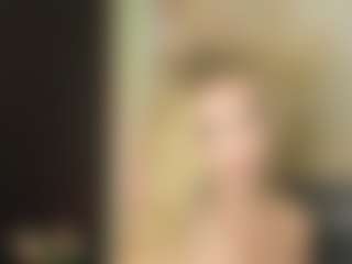 Live cam show with Ann - Teasing on SmokeAndPoke