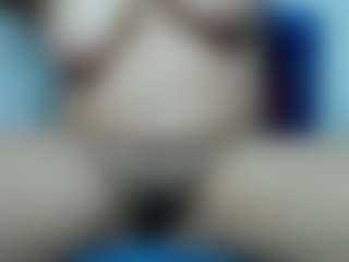 Live cam show with LIlythBrown69 - Colombia on Camsoda