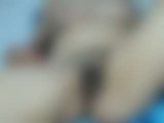 Live cam show with LIlythBrown69 - Living Room on madthumbs