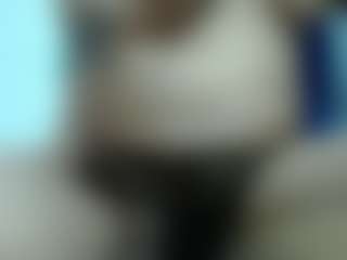 Live cam show with LIlythBrown69 - Colombia on Milfs Live