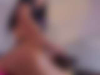Live cam show with Mia-Oceann - Native on Camsoda