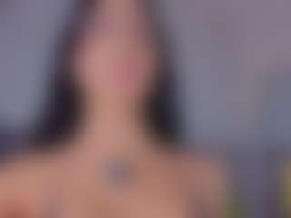 Mia-Oceann's Live Sex Cam Show