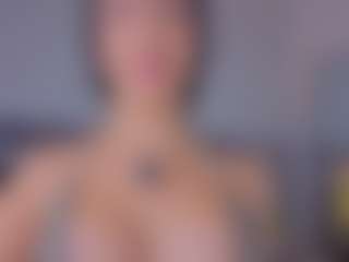 Mia-Oceann's Live Sex Cam Show