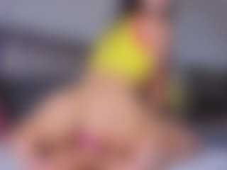 Mia-Oceann's Live Sex Cam Show
