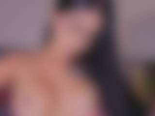 Mia-Oceann's Live Sex Cam Show