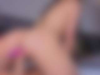 Mia-Oceann's Live Sex Cam Show