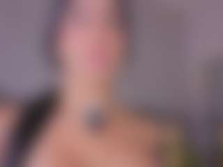 Live cam show with Mia-Oceann - Sexwebcam Athletic on livesuperchat.net