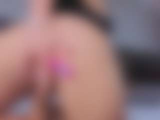 Mia-Oceann's Live Sex Cam Show
