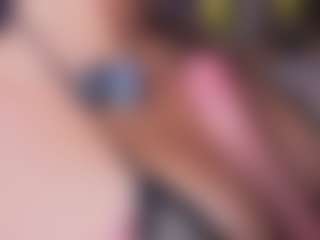 Mia-Oceann's Live Sex Cam Show