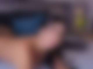 Mia-Oceann's Live Sex Cam Show