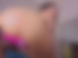 Mia-Oceann's Live Sex Cam Show