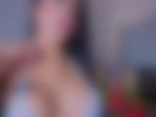Live cam show with Mia-Oceann - Tease on Camsoda
