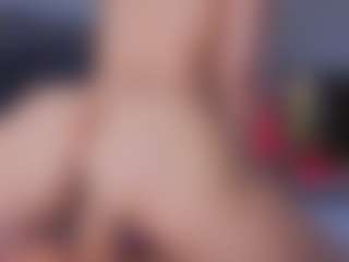 Mia-Oceann's Live Sex Cam Show