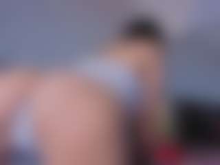 Mia-Oceann's Live Sex Cam Show