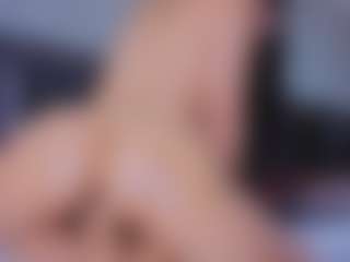 Mia-Oceann's Live Sex Cam Show