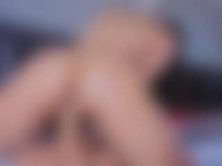 Mia-Oceann's Live Sex Cam Show