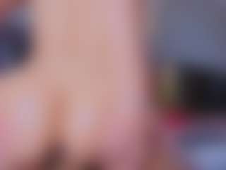 Mia-Oceann's Live Sex Cam Show