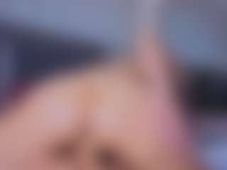 Mia-Oceann's Live Sex Cam Show
