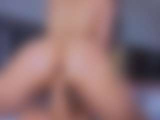 Mia-Oceann's Live Sex Cam Show