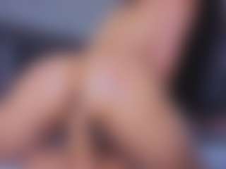 Mia-Oceann's Live Sex Cam Show