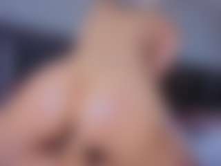 Mia-Oceann's Live Sex Cam Show
