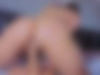 Mia-Oceann's Live Sex Cam Show