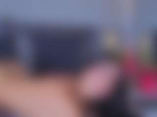 Mia-Oceann's Live Sex Cam Show