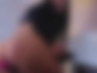 Mia-Oceann's Live Sex Cam Show