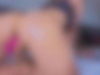 Mia-Oceann's Live Sex Cam Show