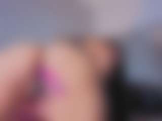 Mia-Oceann's Live Sex Cam Show