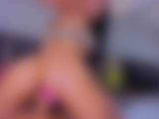 Mia-Oceann's Live Sex Cam Show