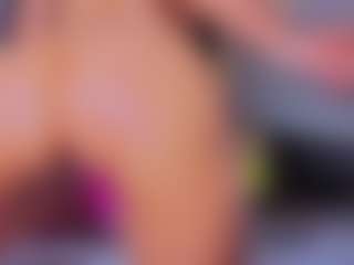Mia-Oceann's Live Sex Cam Show