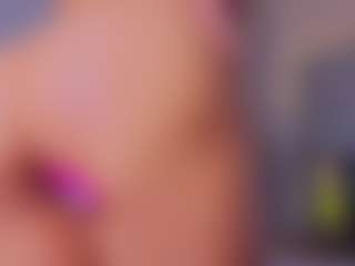 Mia-Oceann's Live Sex Cam Show