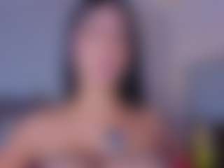 Live cam show with Mia-Oceann - Athletic Blowjob on Camsoda