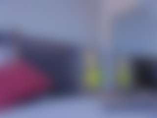 Live cam show with Mia-Oceann - Latina Petite on Camsoda | colombia