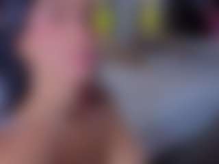 Live cam show with Mia-Oceann - Big Ass on Camsoda