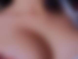 Mia-Oceann's Live Sex Cam Show