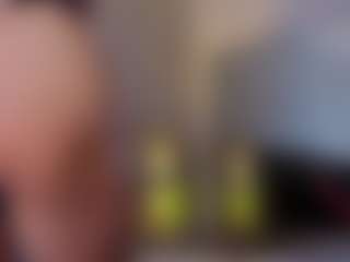 Mia-Oceann's Live Sex Cam Show
