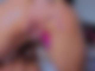 Mia-Oceann's Live Sex Cam Show