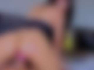 Mia-Oceann's Live Sex Cam Show