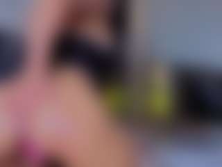 Mia-Oceann's Live Sex Cam Show