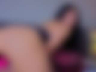 Mia-Oceann's Live Sex Cam Show