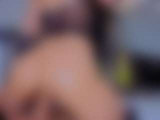 Mia-Oceann's Live Sex Cam Show