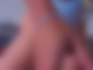 Mia-Oceann's Live Sex Cam Show